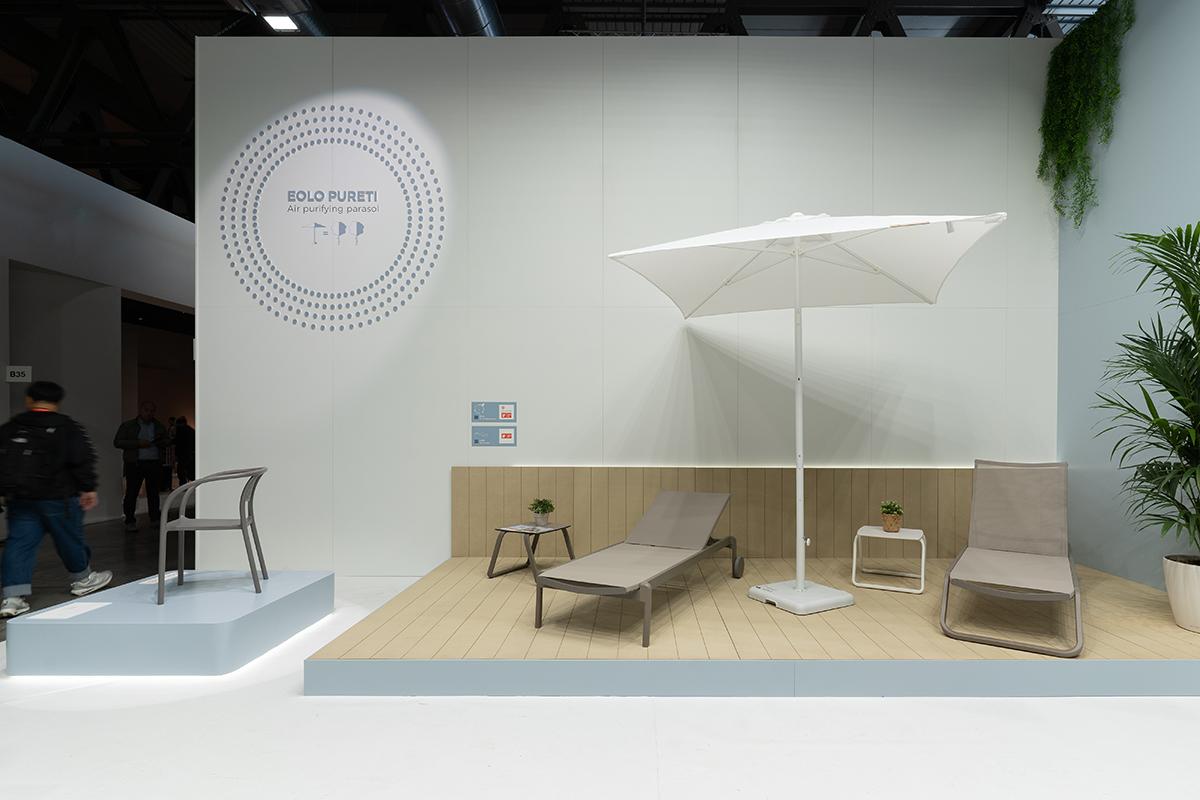 Productos como nuestro parasol EOLO PURETI, que purifica el aire, reflejaron la innovación sostenible de nuestra marca 